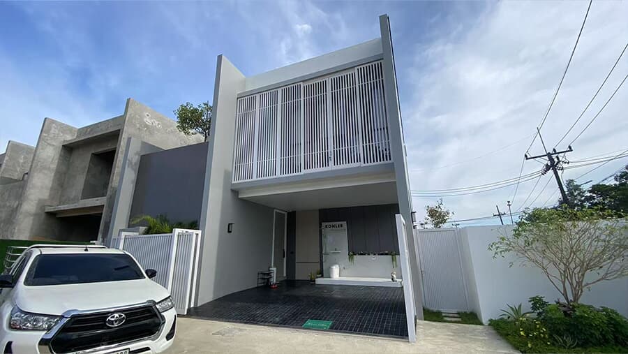 Villa doors and windows