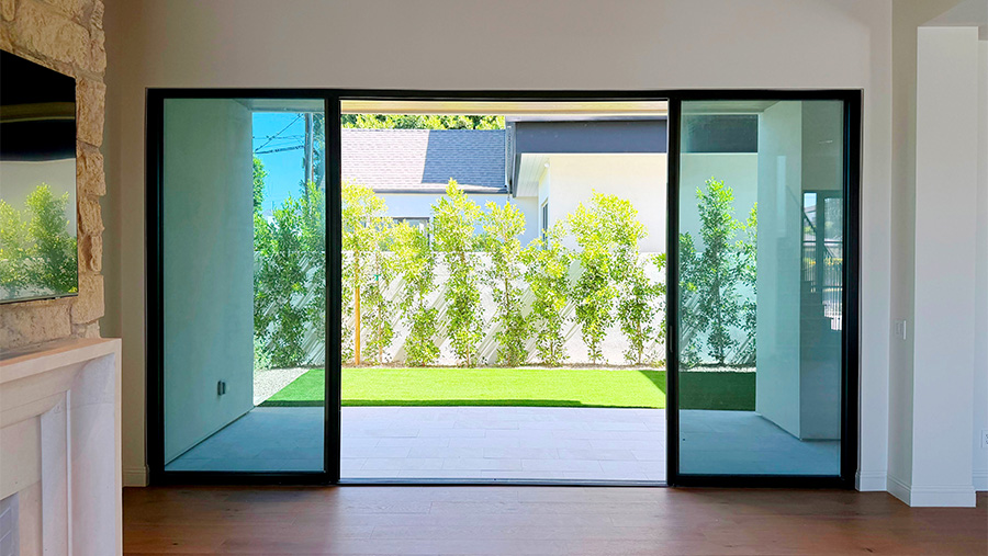 multi-panel, large-span heavy-duty aluminum sliding doors multi-panel, large-span heavy-duty aluminum sliding doors